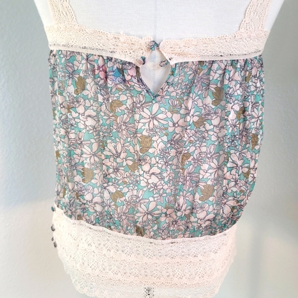 WISH ROMANTIC LACE SHEER SILKY FEEL VINTAGE INSPIRED FLORAL WOMEN'S SIZE XS - Picture 2 of 16